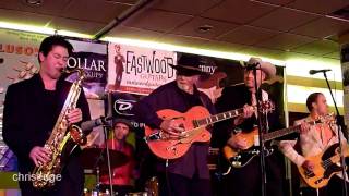 HD - Guitar Geek Festival 2010 - Duane Eddy - Peter Gunn Theme