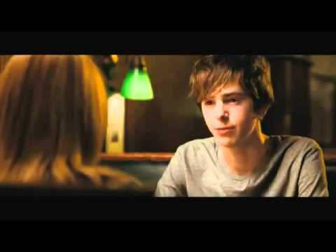 El arte de pasar de todo - Trailer en español