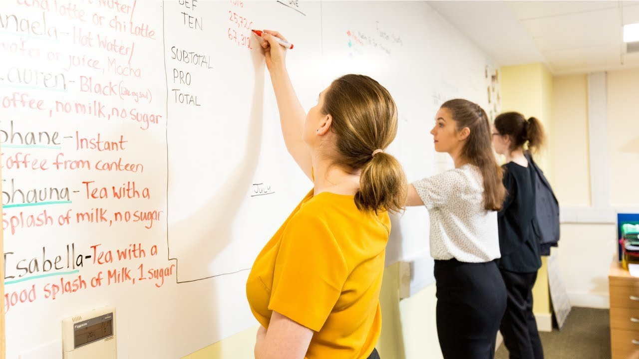BTS de l'hôtel Radisson Blu | Peinture pour tableau blanc magnétique