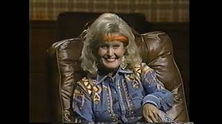 Country Standard Time - Host: Lynn Anderson 1990