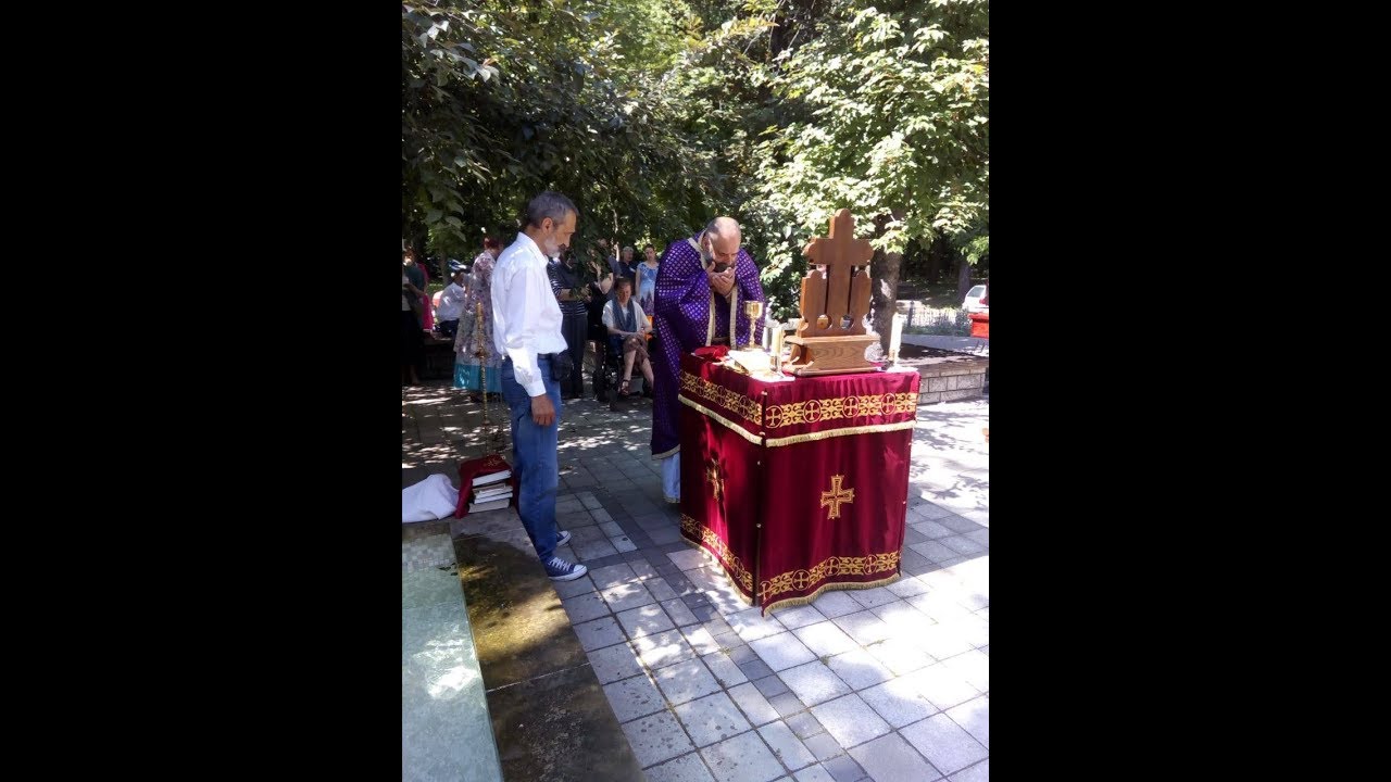 Литургије у КБЦ Безанијска Коса за Духовске празнике