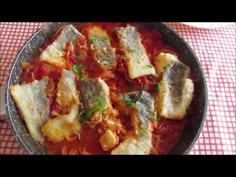 Ricette con il baccalà. Baccalà in salsa di pomodoro e cipolle.