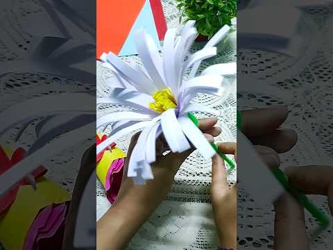 DIY Flower Making🌼 #diy #diycrafts #diyflower #paperflowers #candyy #jawan #srk #craft #flowers #art
