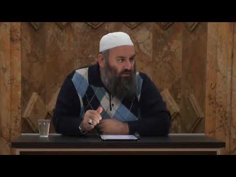 Nëse mashkulli i ka flokët e gjata dhe është në Namaz - Hoxhë Bekir Halimi