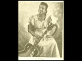 Memphis Minnie - Ain't No Use Trying To Tell On Me