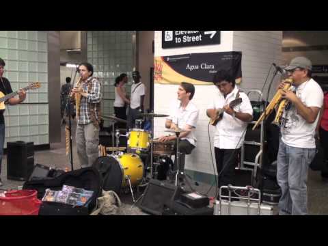 Agua clara in time square