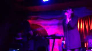 Rose Elinor Dougall @ The Shacklewell Arms 14/08/13 - Strange Warnings