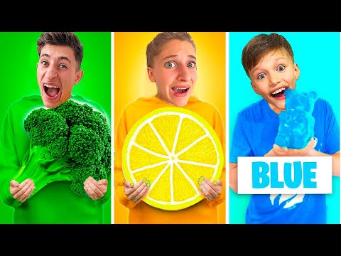 COLORFUL CHALLENGE/We choose FOOD 🍟🥞🍬 and Clothes based on a SINGLE color