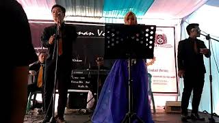 Download lagu Tabassam - Mesut kurtis by Alunan Voice Live in wedding Hana & retno mp3