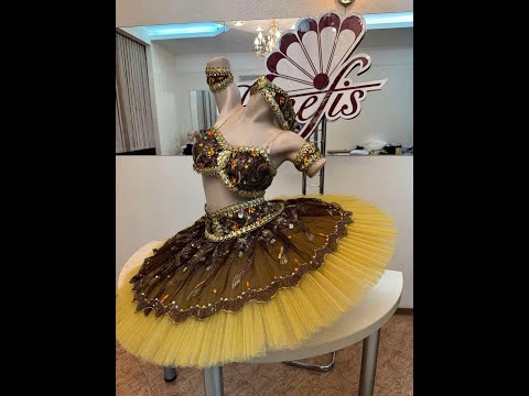 Oriental costume F 0076 - video 3