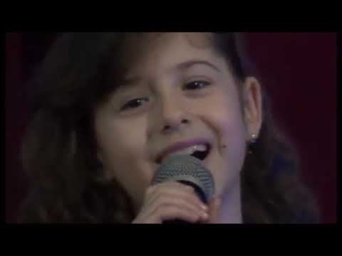 ANGELA IOANA GHEORGHIU  - Poarta catre vis (2017)