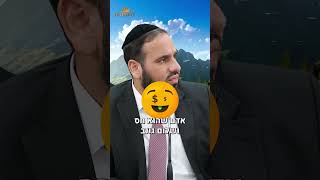 תפילה לא תעשה לך שנה טובה?! הרב דוד פריוף מפתיע (הרב דוד פריוף) - התמונה מוצגת ישירות מתוך אתר האינטרנט יוטיוב. זכויות היוצרים בתמונה שייכות ליוצרה. קישור קרדיט למקור התוכן נמצא בתוך דף הסרטון