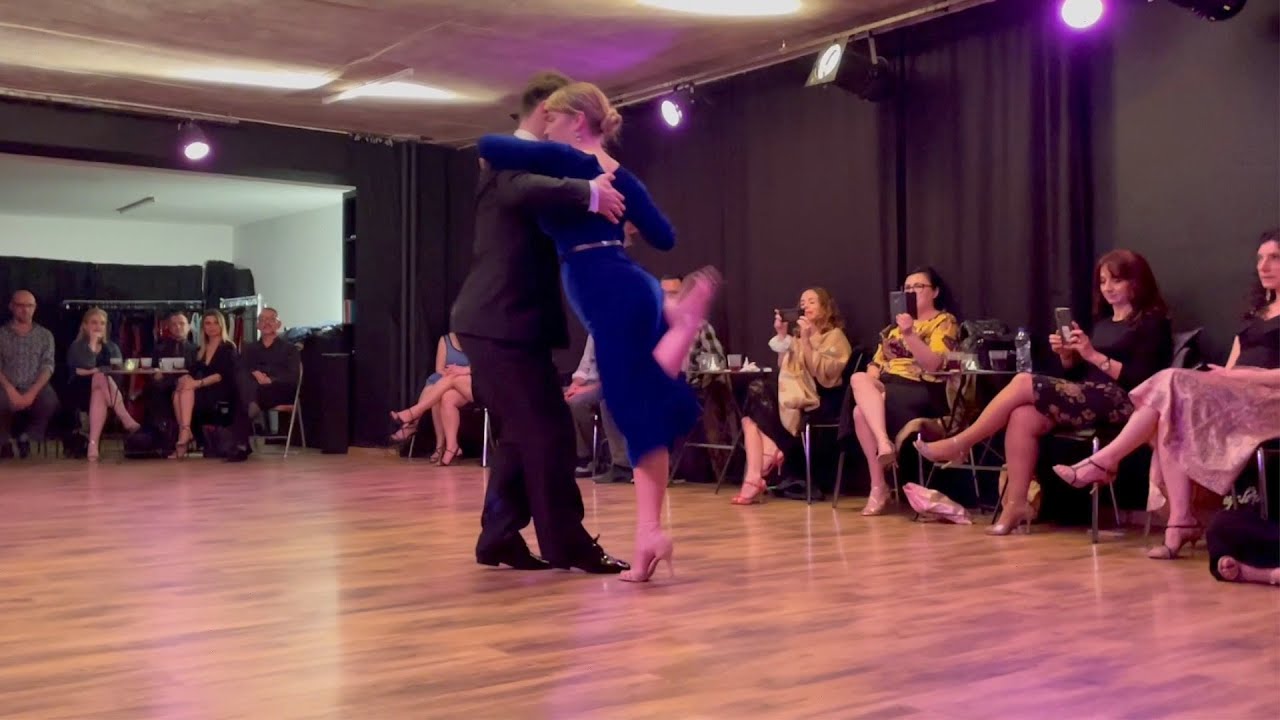 Video thumbnail for Maja Petrović & Marko Miljević - "Milonga de mis amores" - D'Arienzo - 4/5 (milonga)