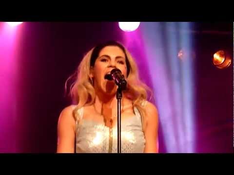 Marina & The Diamonds - Bubblegum Bitch (Live) Berlin/Germany