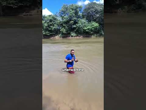 Er wollte nur den Ort zeigen😰