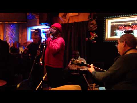 Robins Nest Linden  Sun Jazz Jam Nov 16 2014 0513