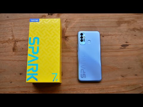 Tecno Spark 7P: Unboxing