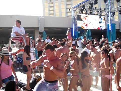 AfroJack Wet Republic Las Vegas MDW 05312010 Part 1