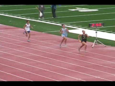 WIAA State Track Meet 2009 - Girls 4X800M Relay (Part 1)