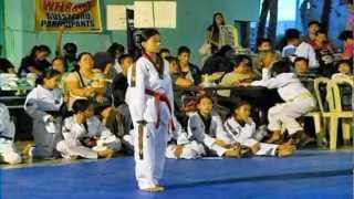 preview picture of video 'Kyna ZG at the 2012 Regional Interschool TKD Championships (Semi-Finals)'