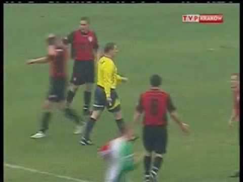 Skrót meczu Przebój Wolbrom - Kolejarz Stróze - TVP Kraków