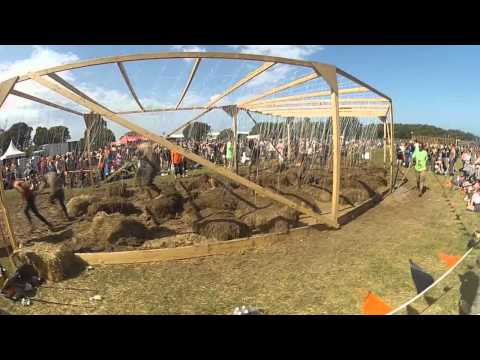 Girl stuck in electroshock therapy tough mudder fail