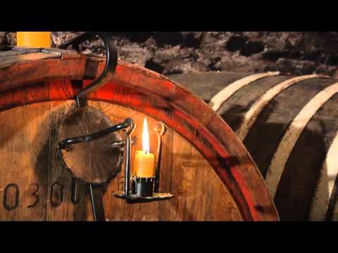 Wie der Zeller Wein zu seinem Namen kam - "Die Geschichte der Zeller Schwarzen Katz"