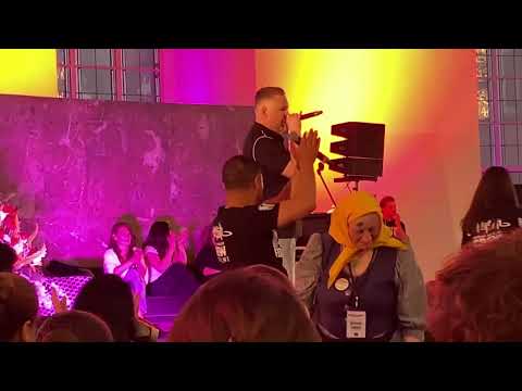 Die Frau Rauscher aus der Klappergass by Caser Nova - Live in der Frankfurter Paulskirche #wsaf