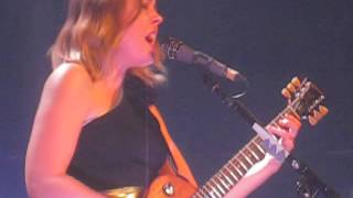 Sleater-Kinney - Surface Envy (Live @ Roundhouse, London, 23/03/15)