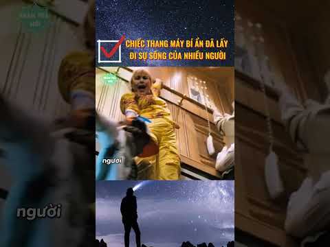 Mọi người nhận ra có gì đó không ổn với chiếc thang máy