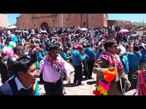 Carnavales en Moho (Puno) - Pinkillada en la Plaza