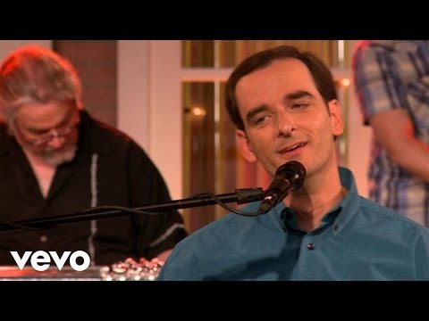 Bradley Walker - The Toolbox (Live)