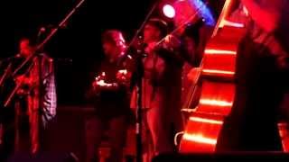 The Travelin' McCourys Bluegrass Ball  "Lonesome On'ry and Mean" (Waylon Jennings cover)