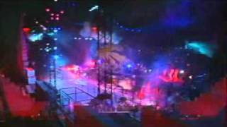 Roger Waters & Cindy Lauper-The Happiest Days Our Lives & Another Brick In The Wall Part Two.