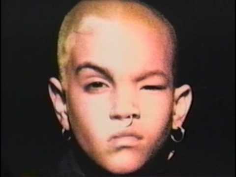 Quo - Huh What? ft Redman