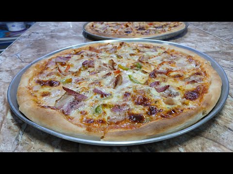 Pizzas de jamon y queso mozzarella, pizza casera, receta fácil.