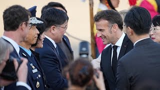 Macron tacha de poco elegantes las burlas de Trump sobre su matrimonio