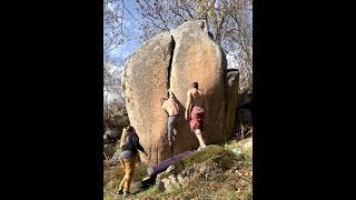 Video thumbnail of Pose un 4, 6b+. Targasonne