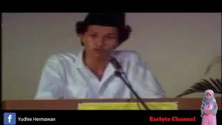 Download lagu Lipsync Rhoma Irama VS Soeltan Saladin Debat Musik dalam Film Perjuangan dan Doa mp3