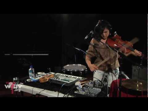 Emily Wells - "Passenger" (Live at WFUV)