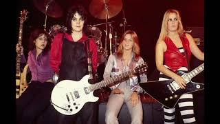 The Runaways - Little Sister (live 1978)