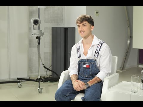 Emil Rengle, câştigătorul „Românii au talent“: „Am avut relaţii şi cu femei, şi cu bărbaţi“