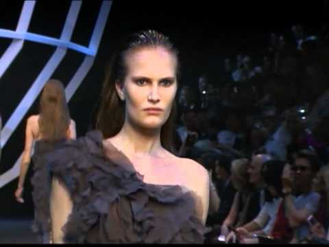 Défilé de Guy Laroche -  Prêt-à-Porter Femme Printemps / Eté 2012