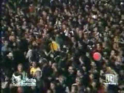 Pino Zimba @ Notte della Taranta 2006 (Pt 2\2)