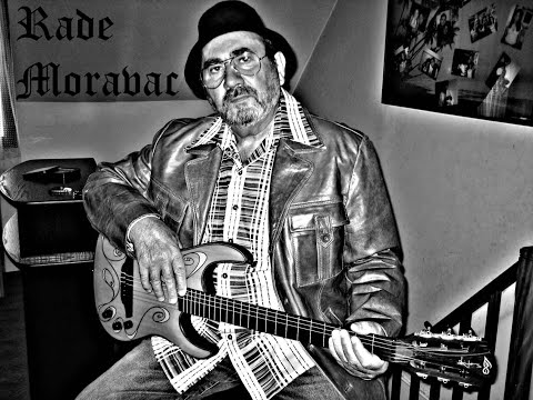 SEVDALINKA POKRAJ KUCE MALE UZIVO PEVA RADE MORAVAC