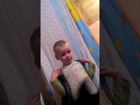 Иван даёт ценные указания Баксу перед походом в школу)))