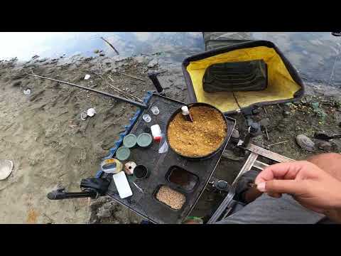 FEEDER NA TISI - SARAN BABUSKA DEVERIKA