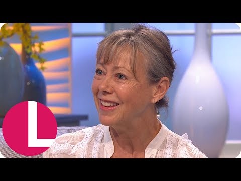Call The Midwife's Jenny Agutter Defends Helen George | Lorraine