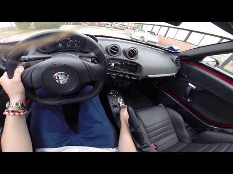 Alfa Romeo 4C – Walkaround – Exterior e interior
