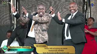 Download lagu Mangobe ft Jumbo and Ray at Curries Fountain Stadium mp3 Download lagu Mangobe ft Jumbo and Ray at Curries Fountain Stadium mp3